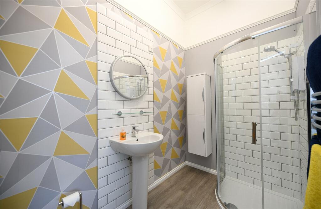 Annexe Shower Rm