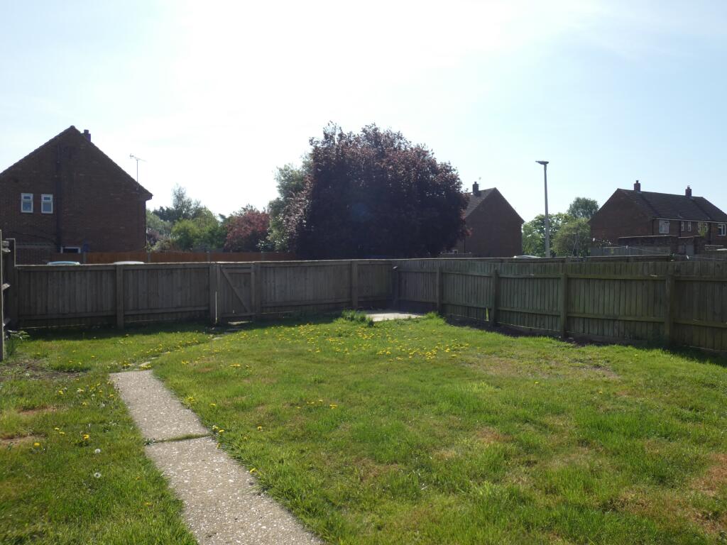 Pic 10 Garden (1).JPG