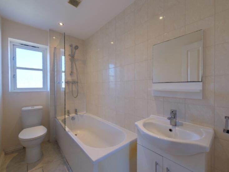 Bathroom Emily Dimelow Ewemove Whitchurch and Nant