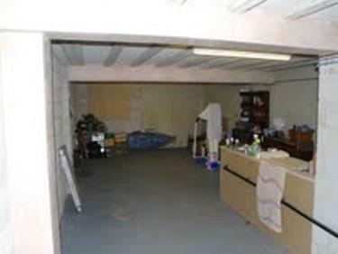 Garage / Workshop