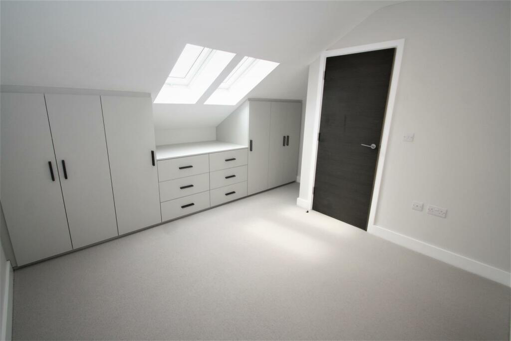 Bedroom1.jpg