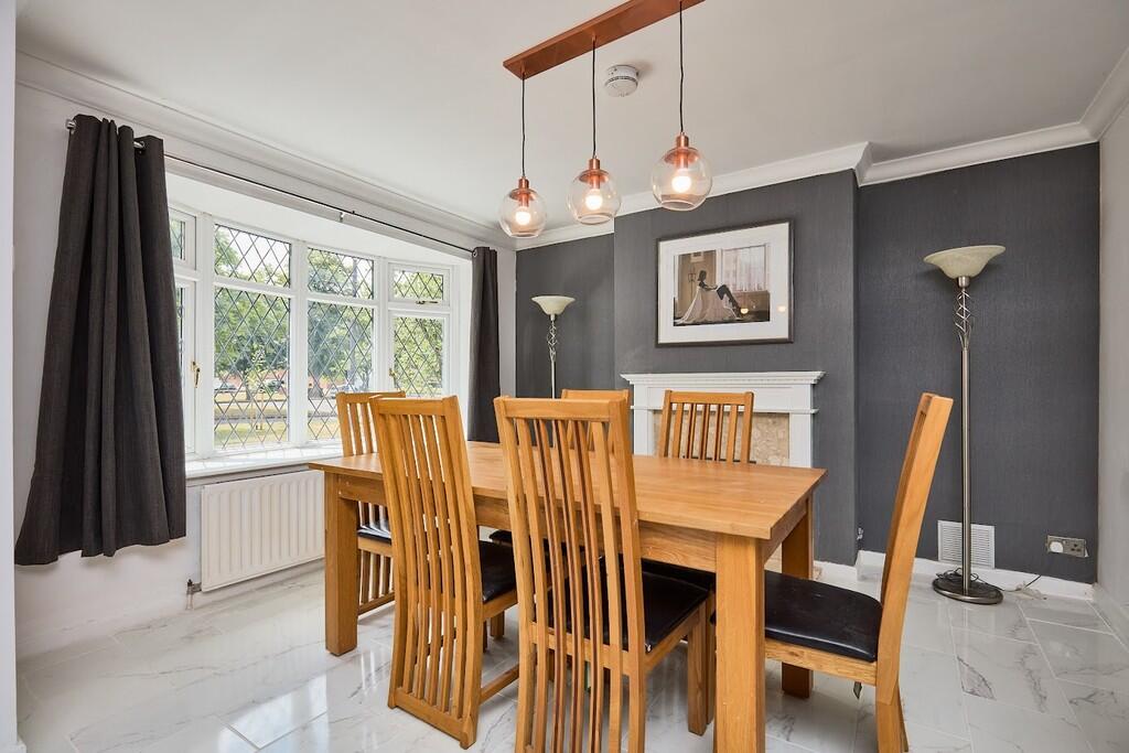 Edward Knight 202...