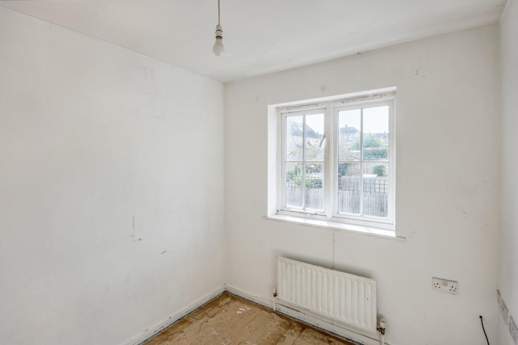 4a Alexander Road, Malmesbury, Wiltshire, SN16 0DW