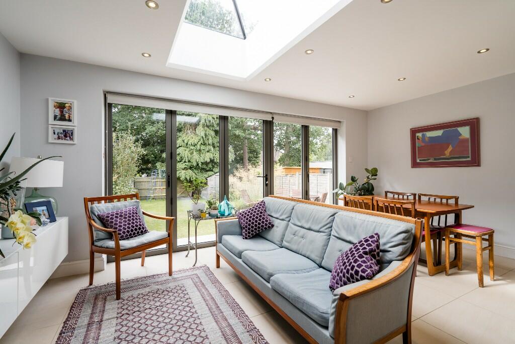 Dining/family room