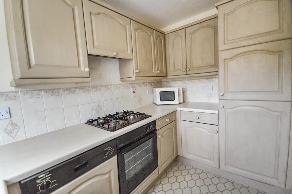 Kitchen.JPG