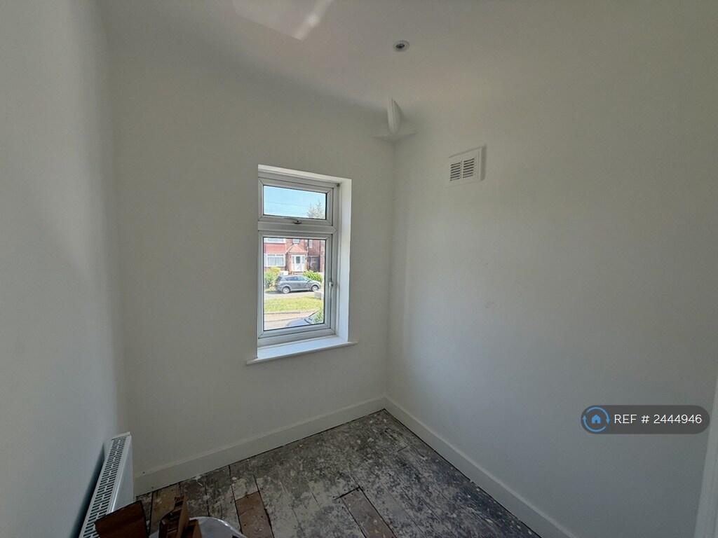 Bedroom 3 (Front)