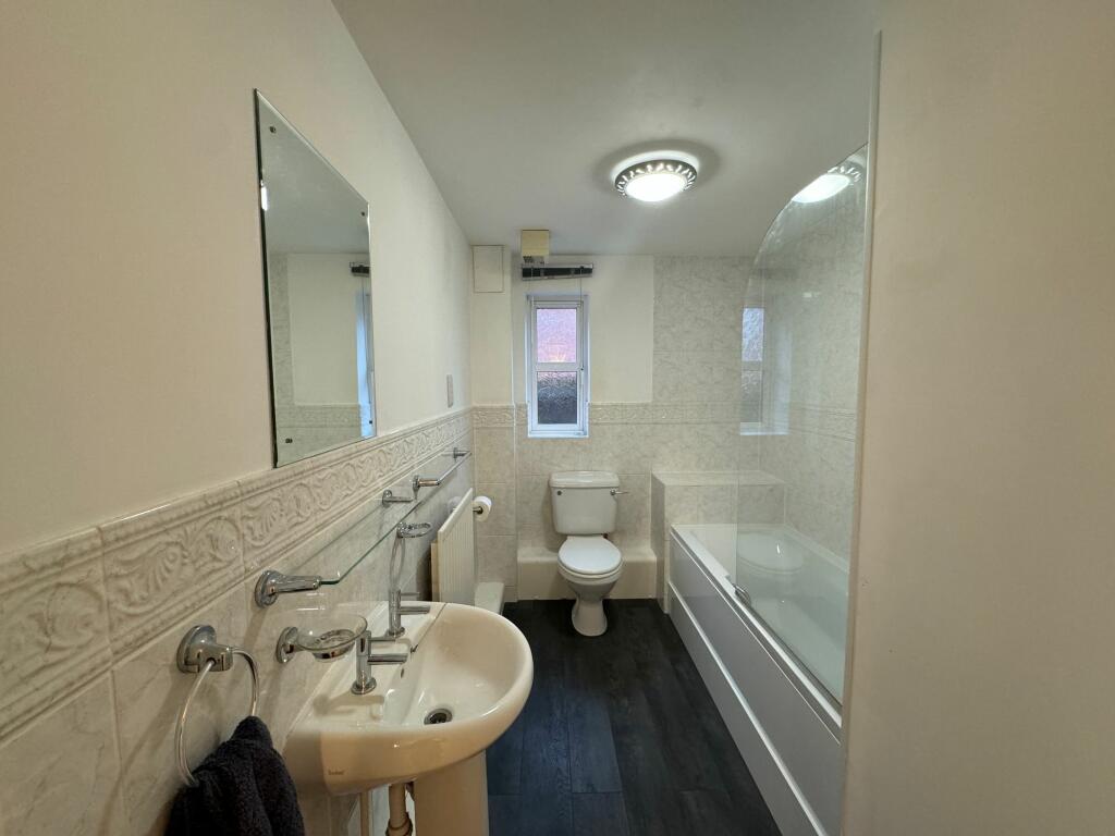 Modern bathroom