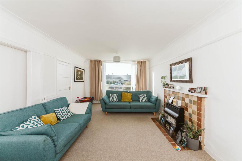 15 - Detached House for Auction, Lockleaze, Bristo