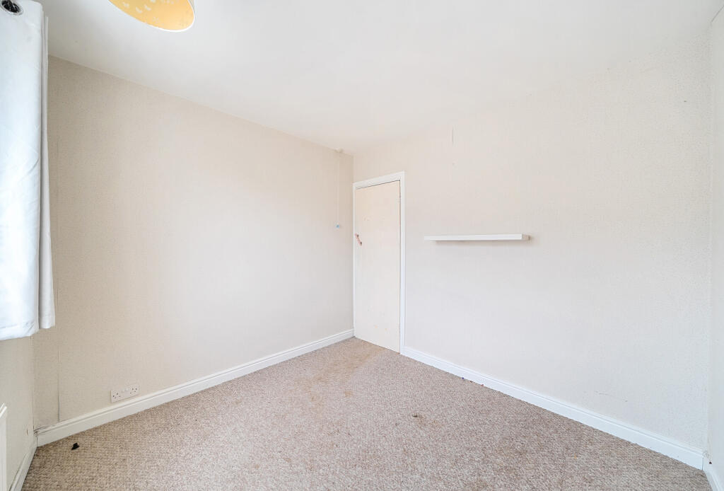 1375748-2-690b28e...