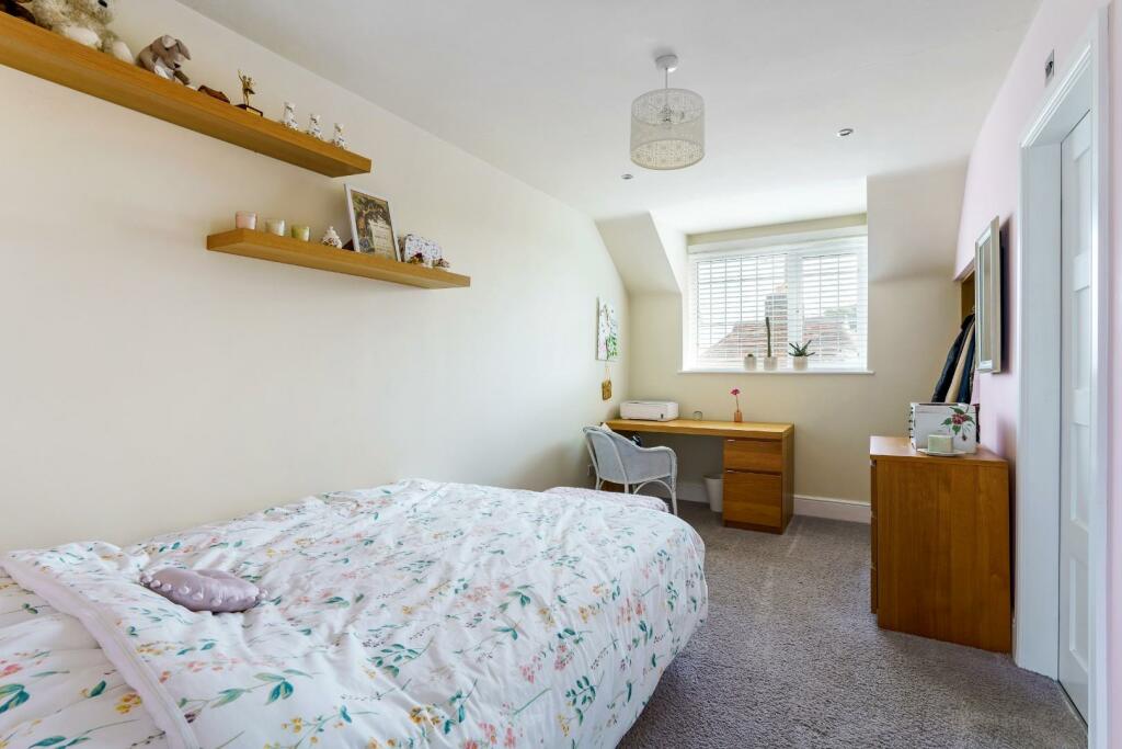 2 HILLWAY 324343  (18).jpg