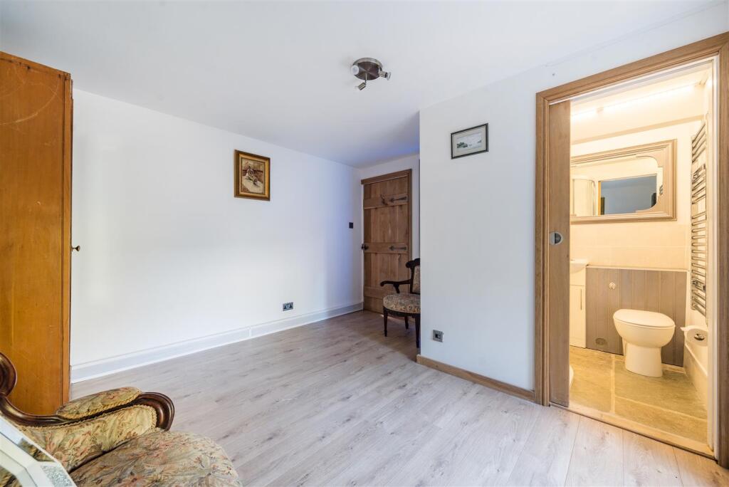 TRH Annexe Entrance Shower Room.jpg