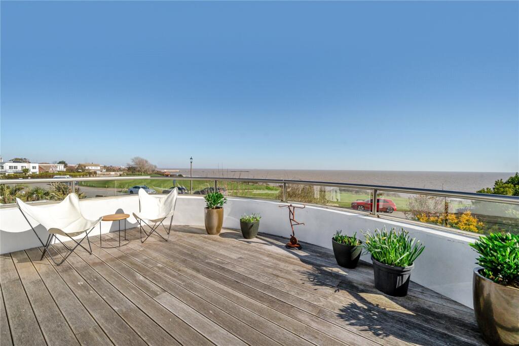 Balcony &amp; View