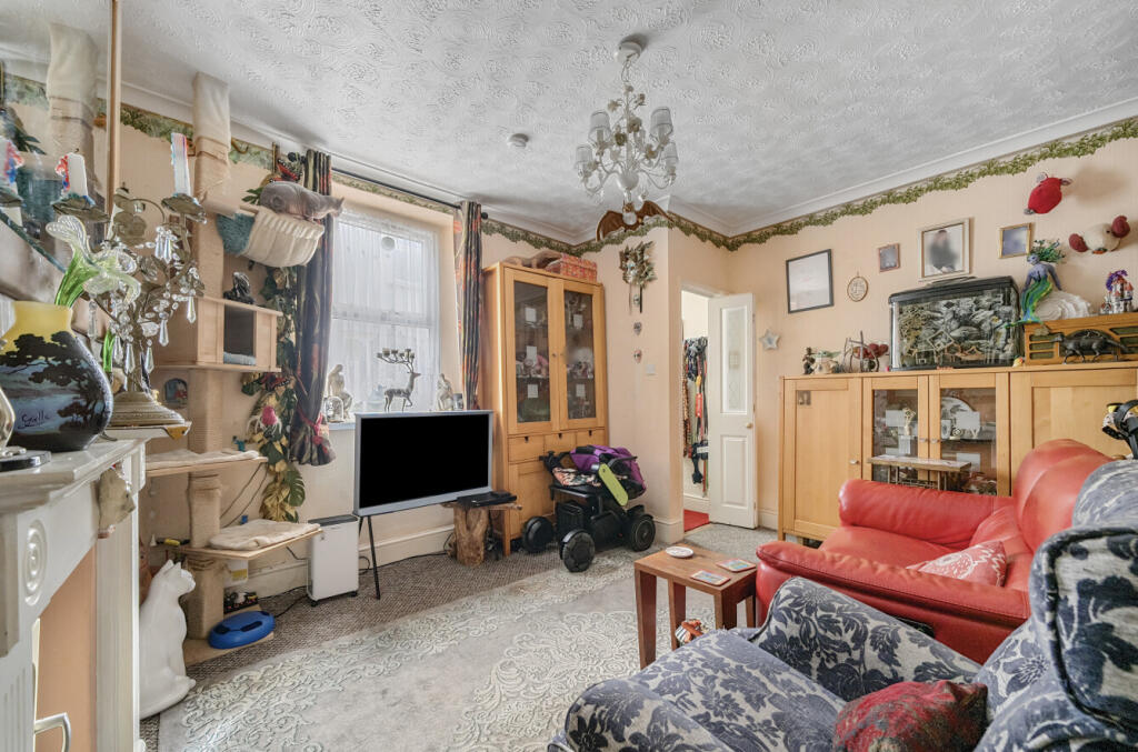 1318497-13-685ebd...