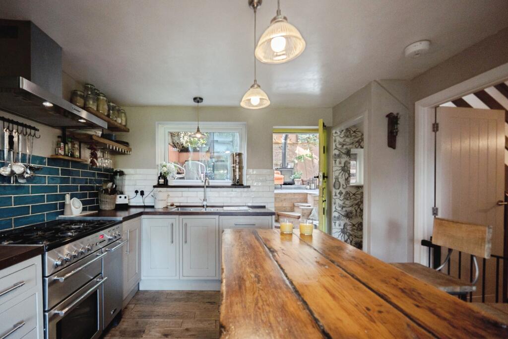 Kitchen-breakfast room