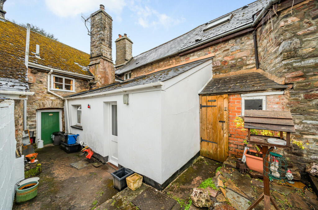Bampton, Seddons