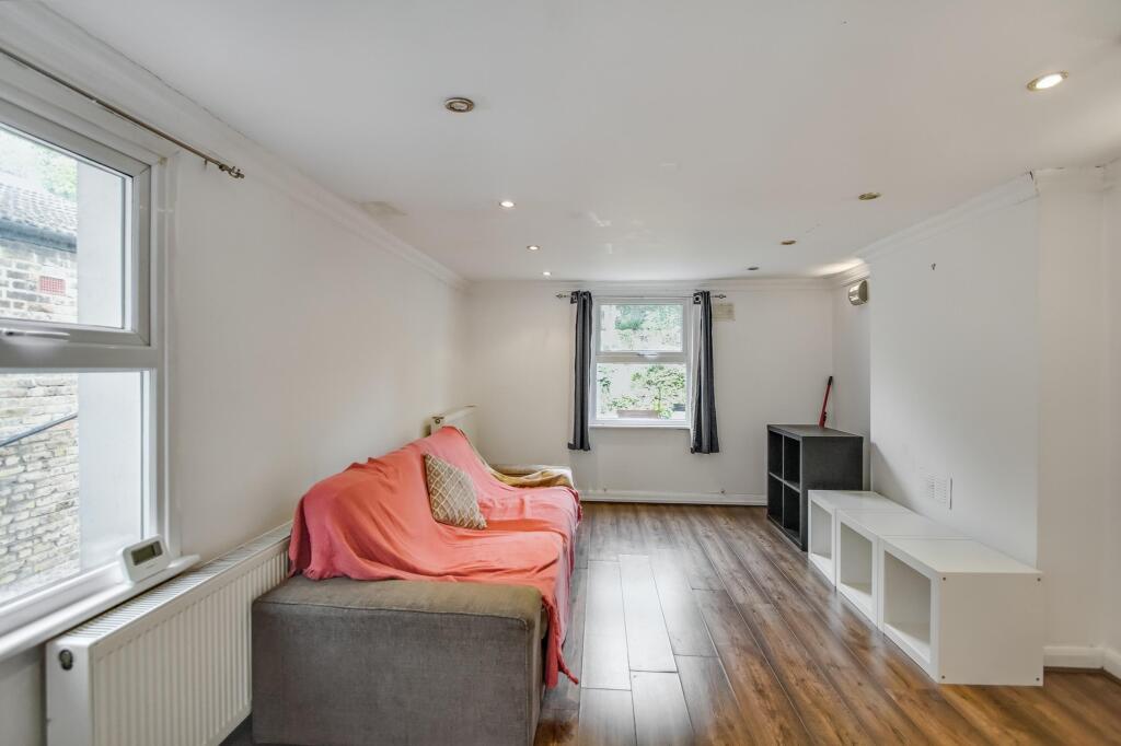 35B Grove Hill Road, Camberwell, London, SE5 8DF