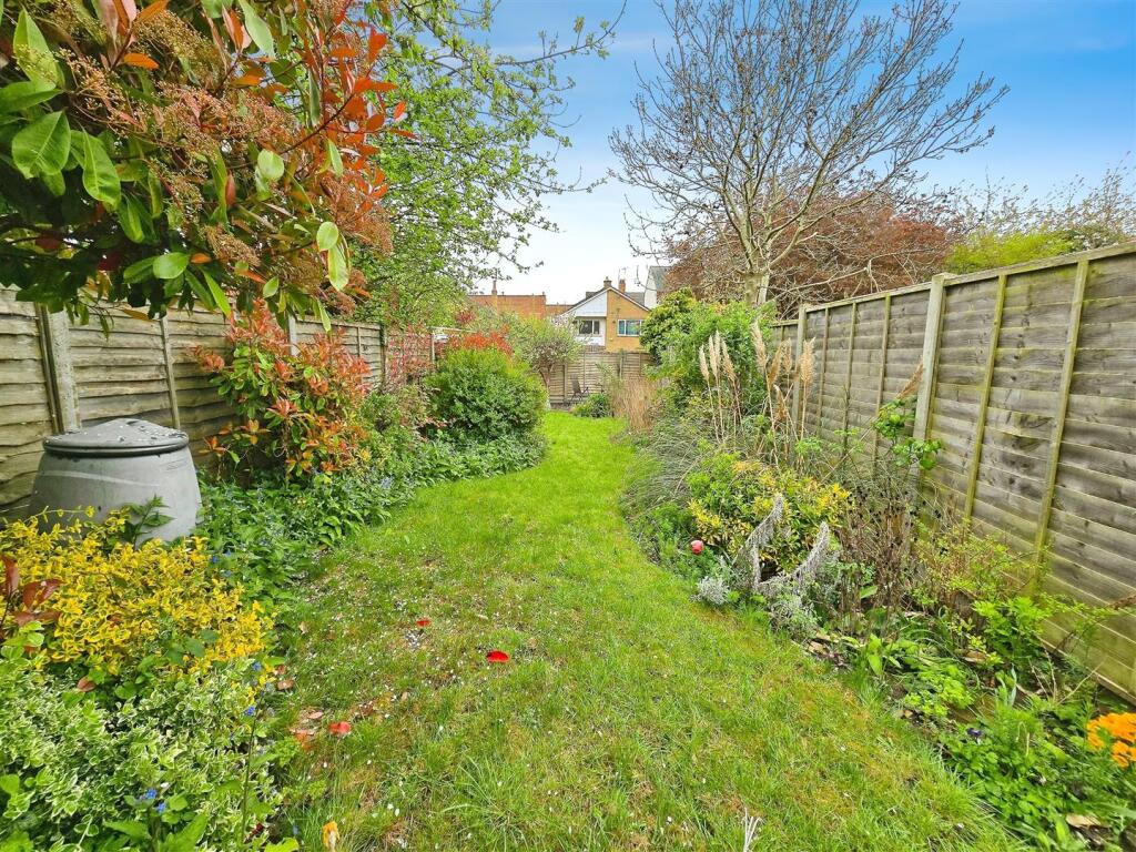 Queen-Street-Rushden-Terrace-home-best-estate-agen