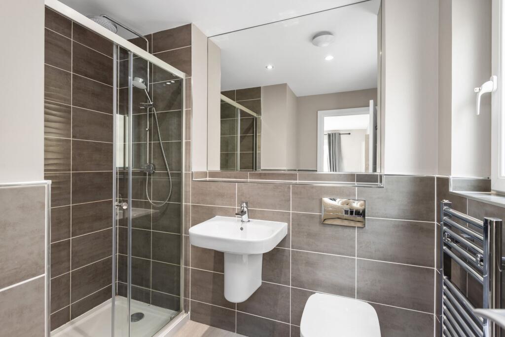 Bedroom One En Suite
