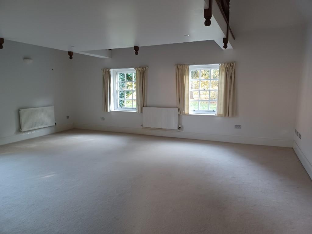 Garden Room (Bed 4)
