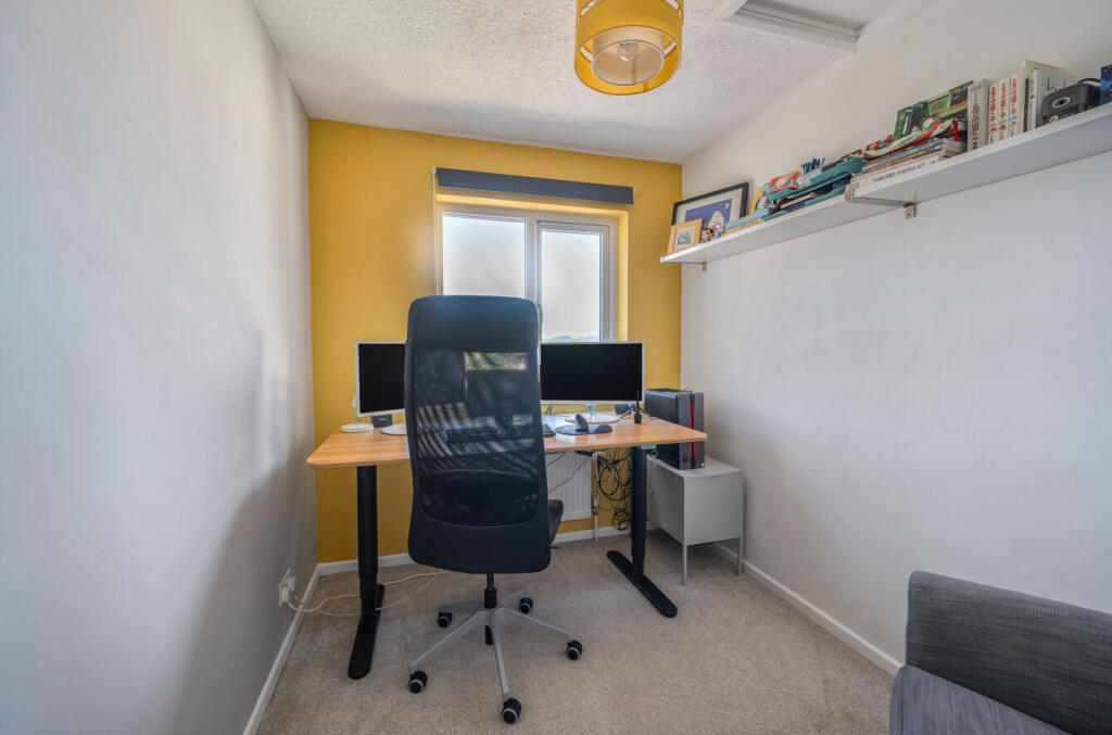 1297011-56-682f00...