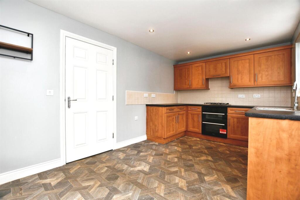 Kitchen/Dining