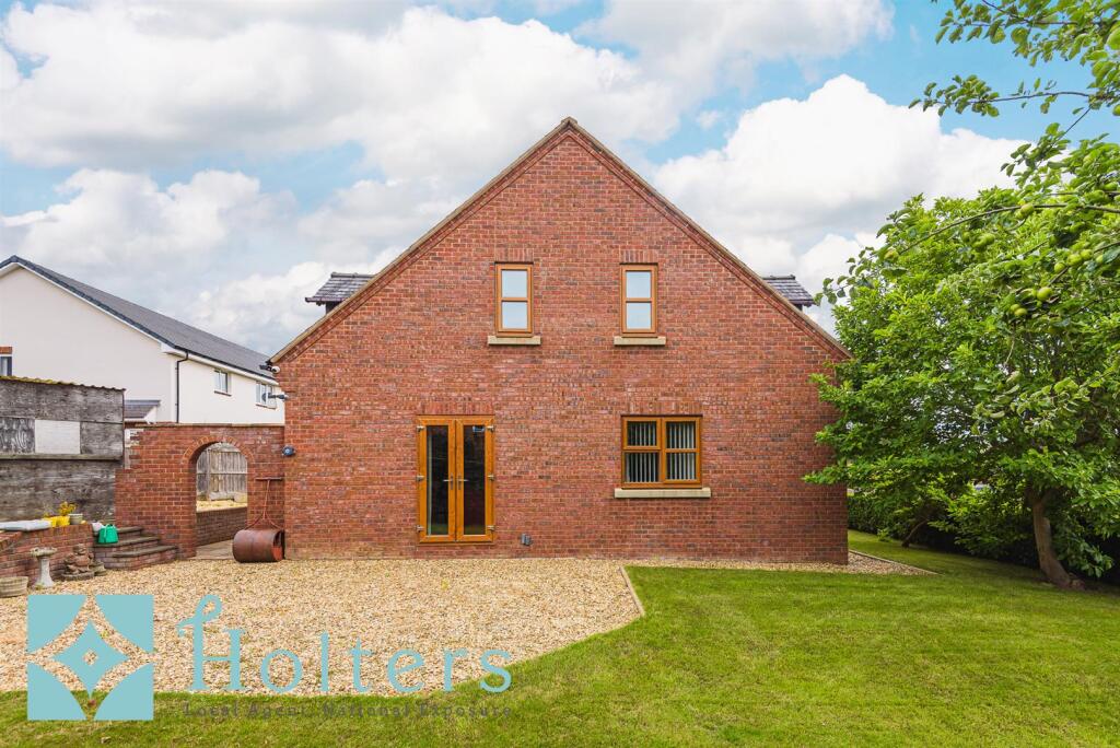 HOLT - Waterlily Cottage, Churchstoke-02.jpg