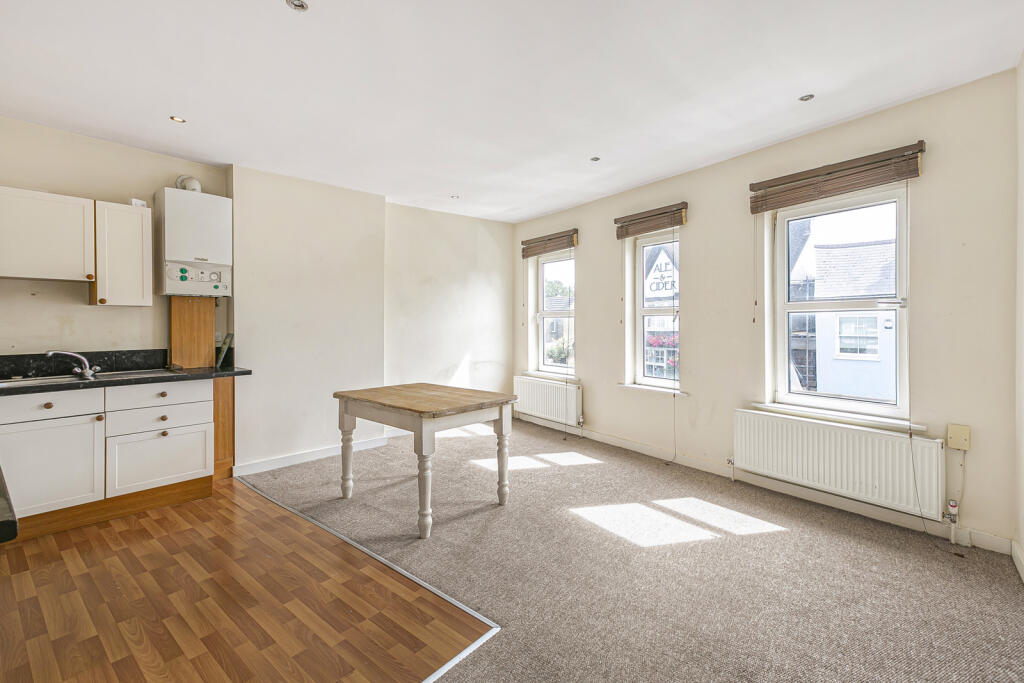 Reception/Kitchen