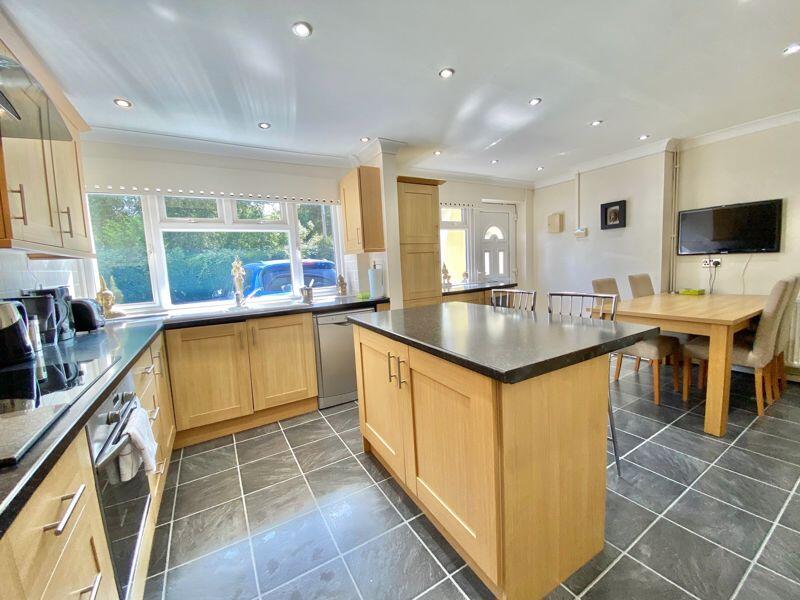 Another view of the Kitchen/Breakfast...