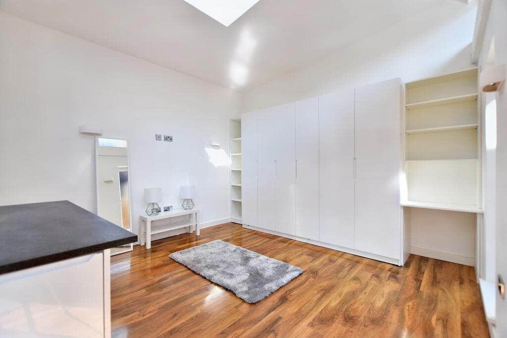 IMG_385180_3_original