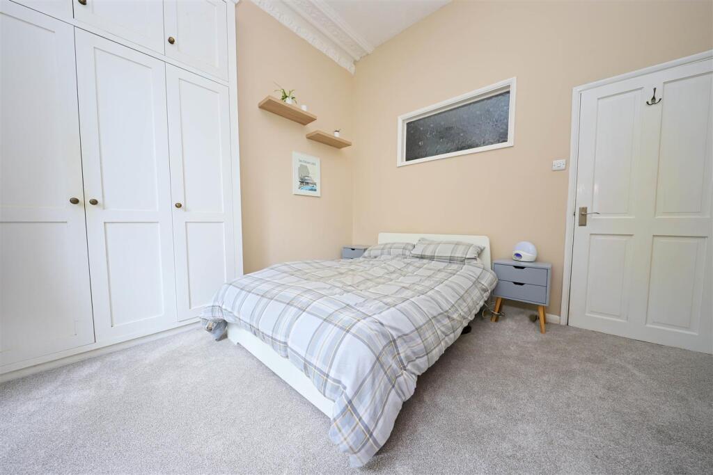 nicholas james buckingham rd bedroom_.jpg