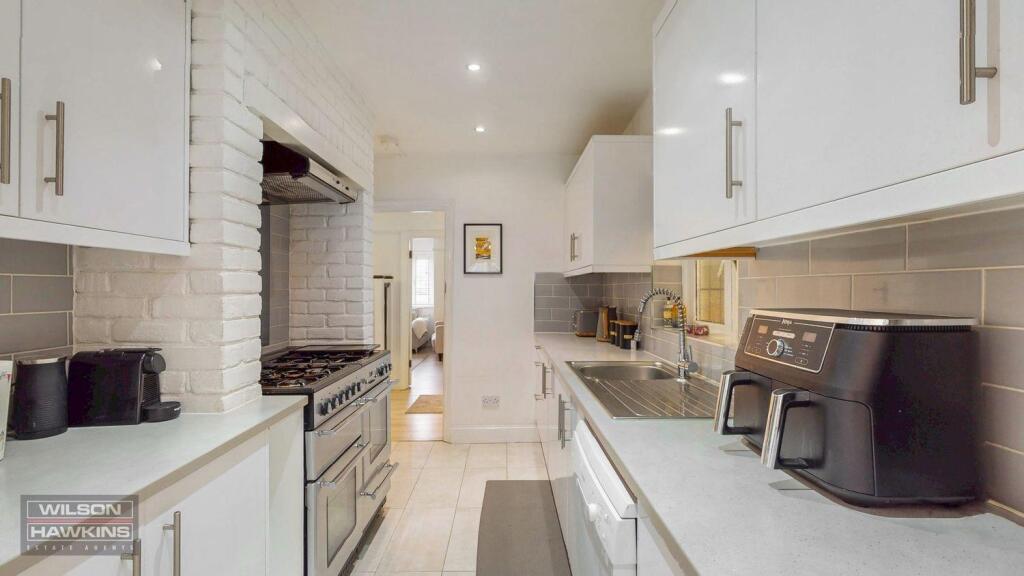 107 Pinner View - dFsjVJb7t981LPUEl9Iv.jpg