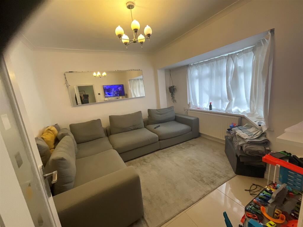 Lounge A