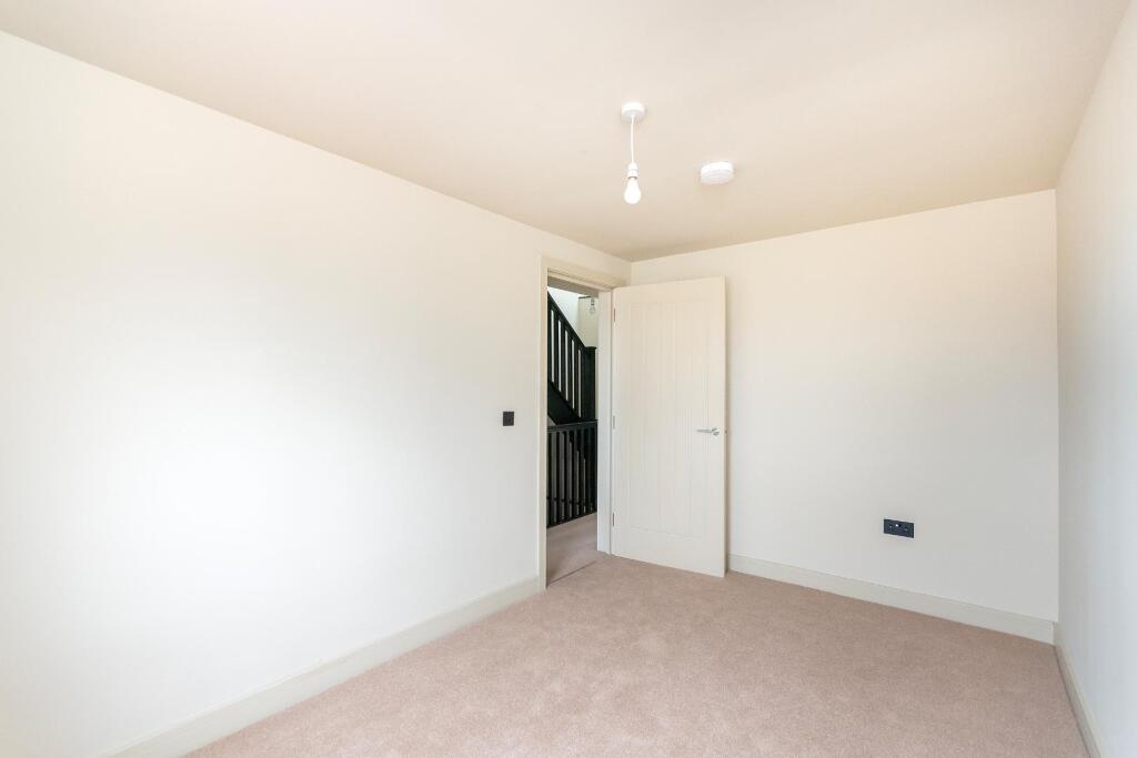 7S6RABN - Bedroom A.jpg