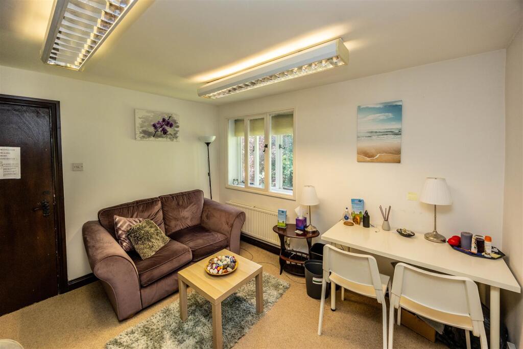 48LRLeeds-290925-4.jpg