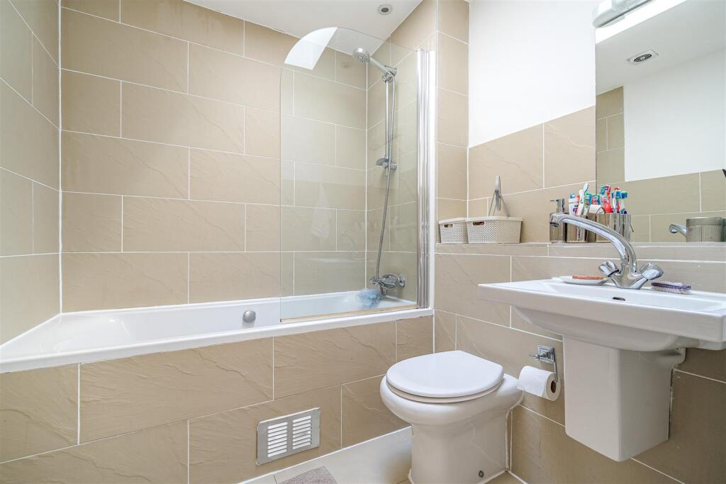 Leander Court, Graystone Road, Tankerton