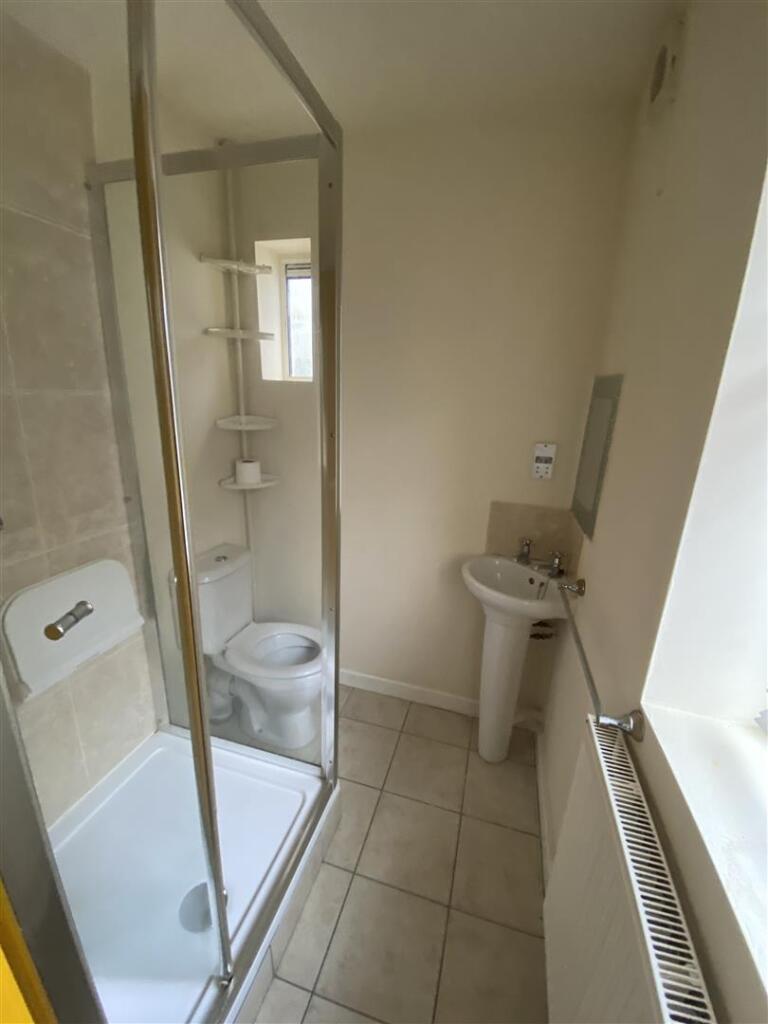 Shower room: