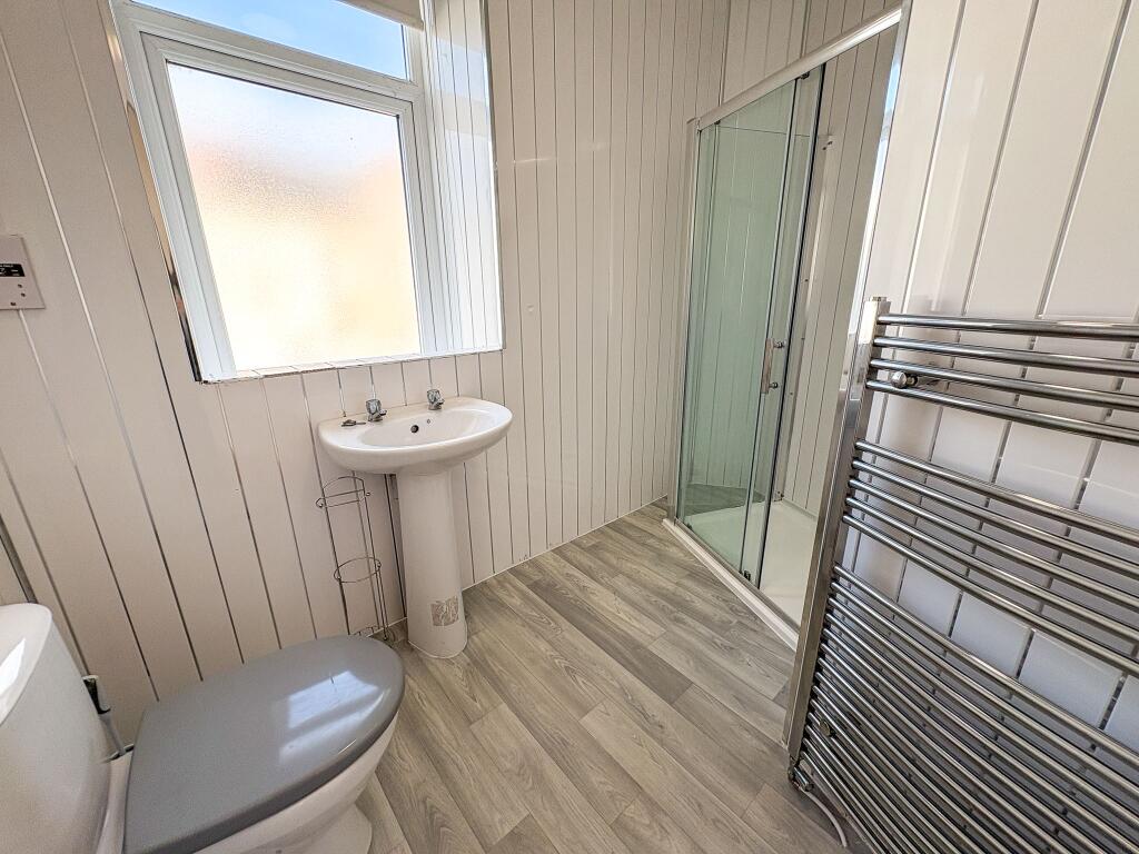 En Suite Shower Room
