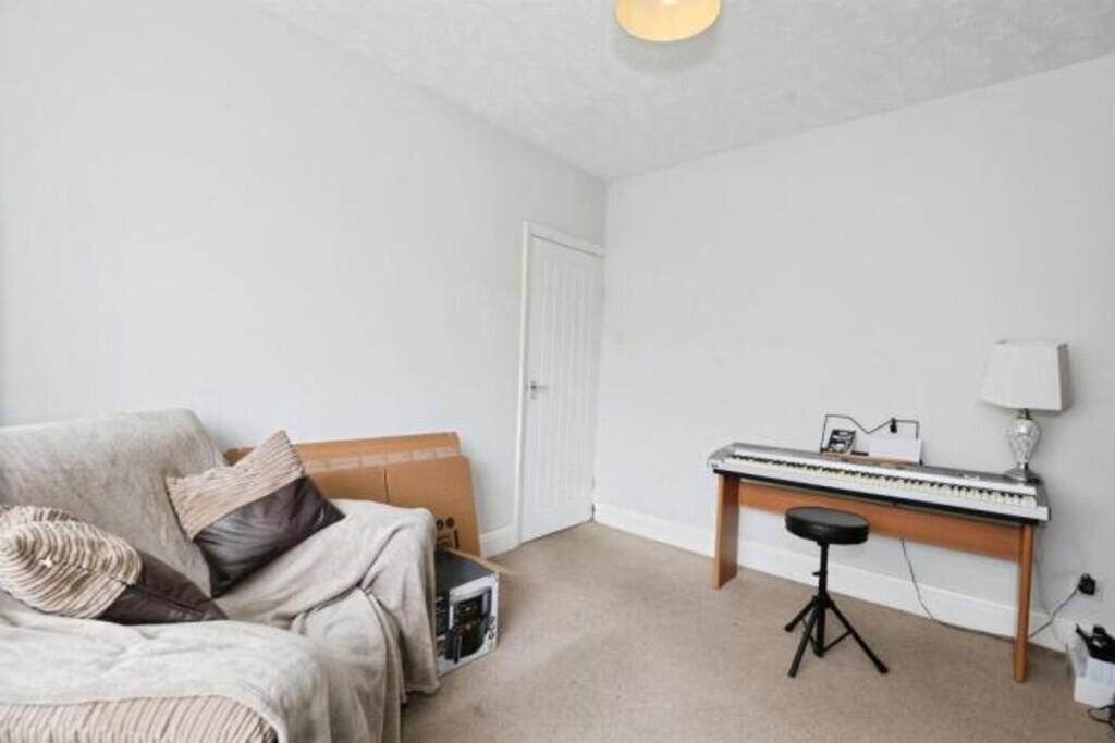 1885_NRT107941_IM...