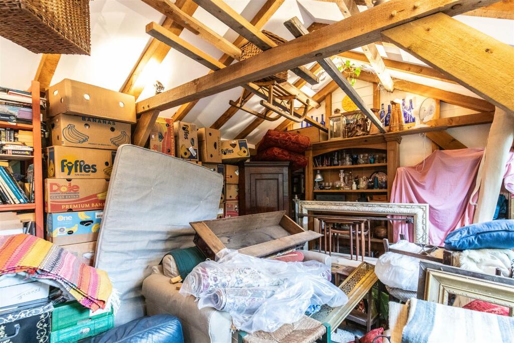 220 Littlehampton Road-8.jpg