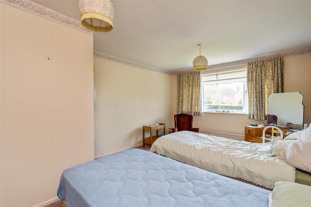 80a Aylesbury Road_14.jpg
