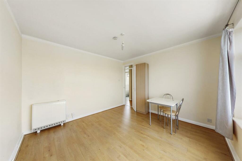 Flat 11, Vale Court - L9ja8xOlQer0IgvI8fiR.jpg