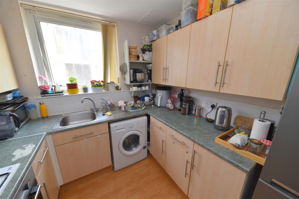 kitchen3.JPG
