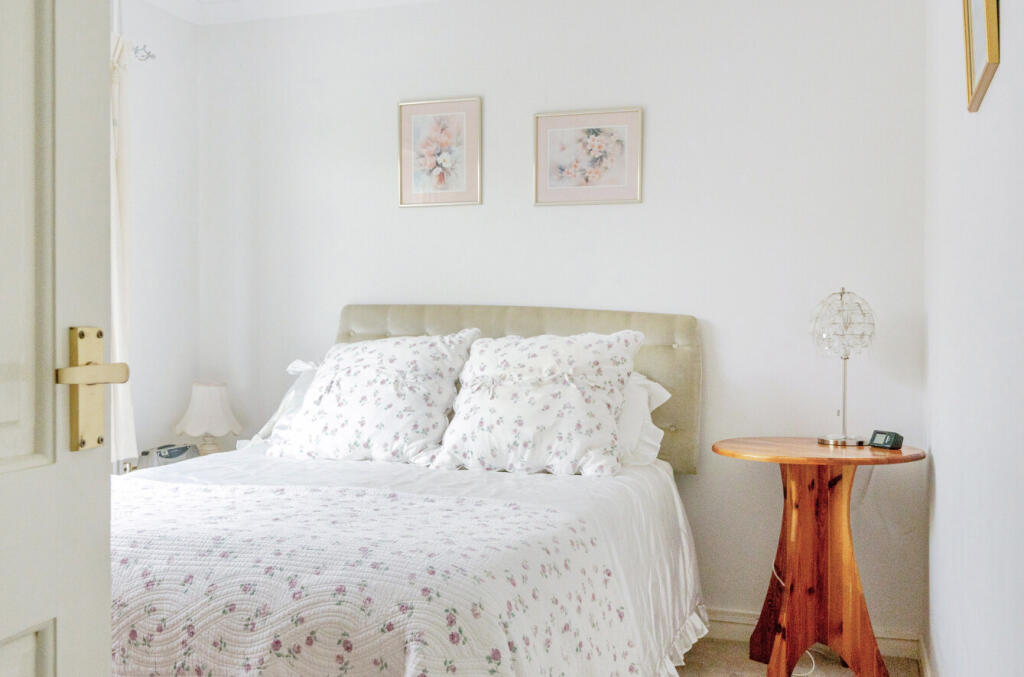 1380299-7-6911e78...