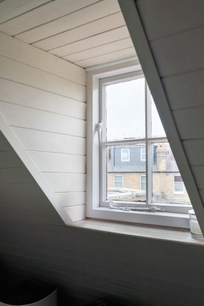 278629 - CHRISTCHURCH-ROAD-SW14-041.jpg