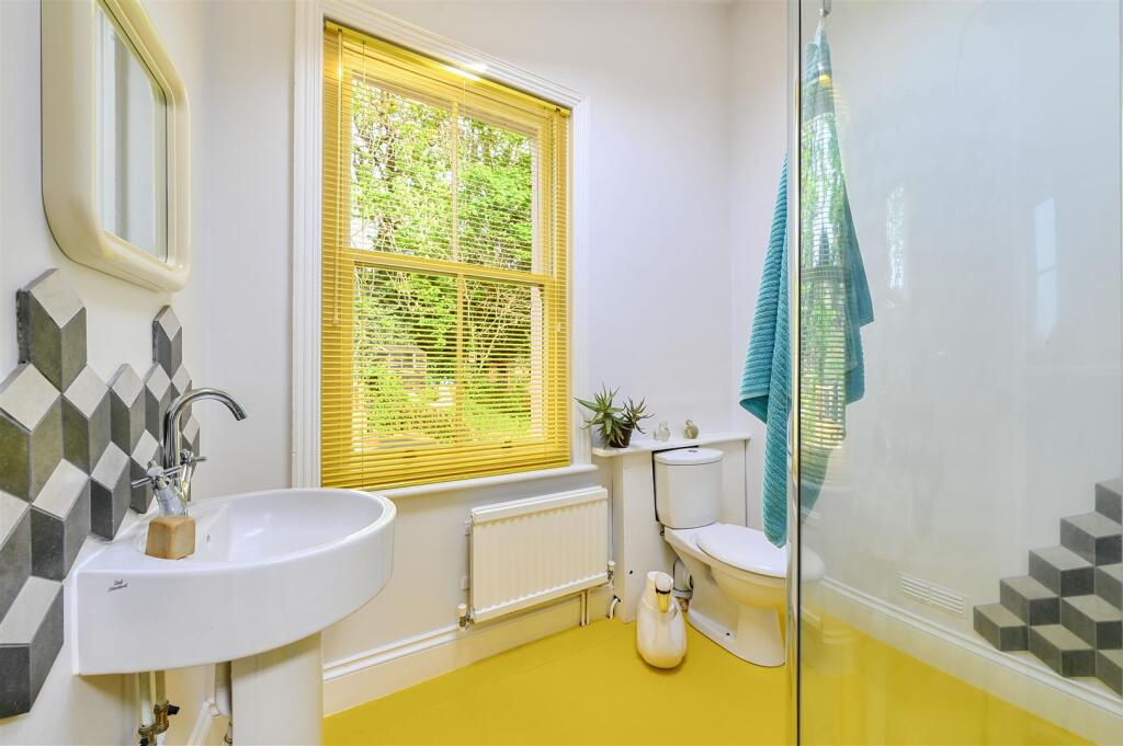 32 st helens park road tn34 (17).jpg