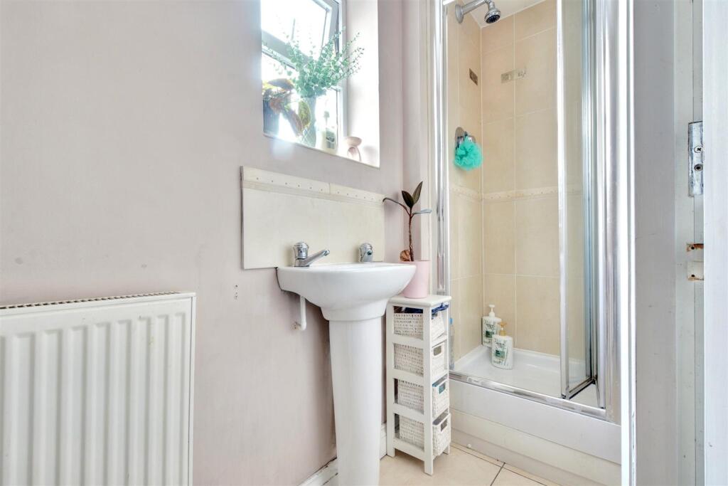 Shower Room.jpeg