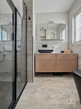 127762agx36390519img270000max656x437