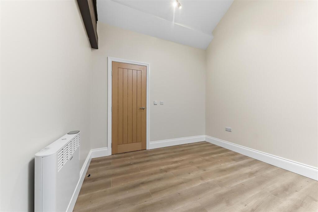 Flat 5 bedroom .jpg