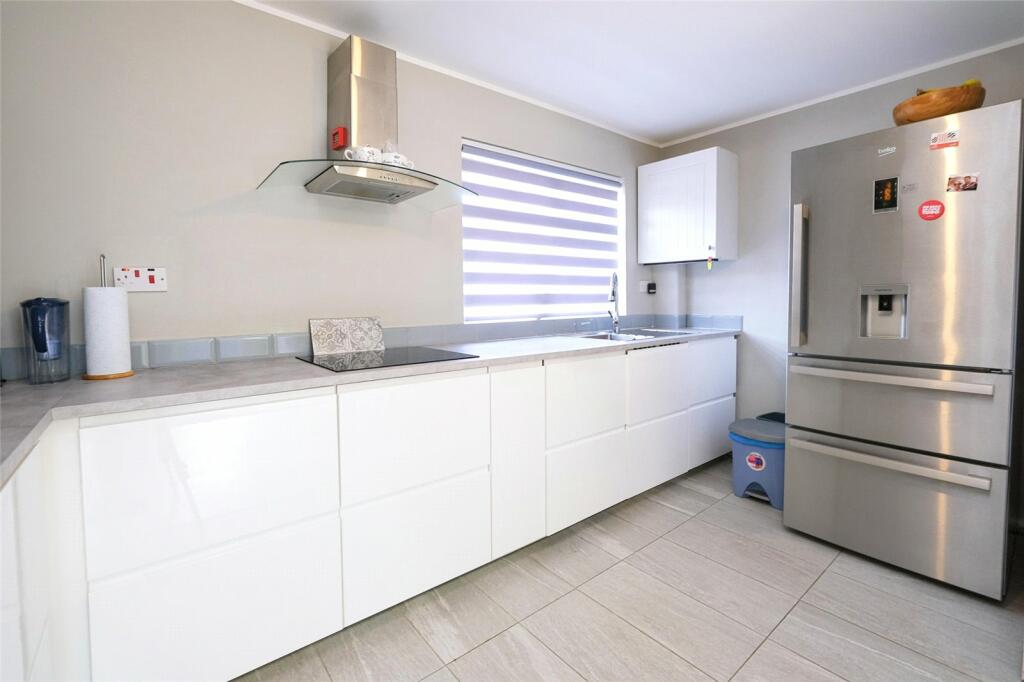 Fitted Kitchen