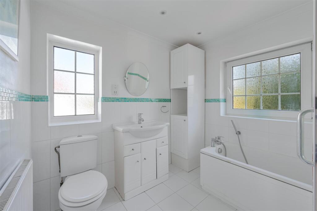 ROUNDWOOD VIEW (14 FROM 25)-1.jpg